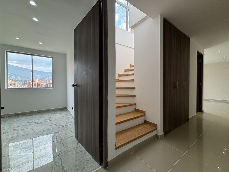APARTAMENTO EN ARRIENDO UBICADO EN ENVIGADO SECTOR LOMA DEL ESMERALDAL - 3