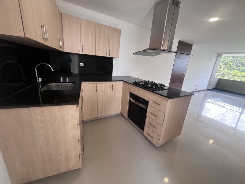 APARTAMENTO EN ARRIENDO UBICADO EN EL POBLADO SECTOR LOMA DEL INDIO - 3