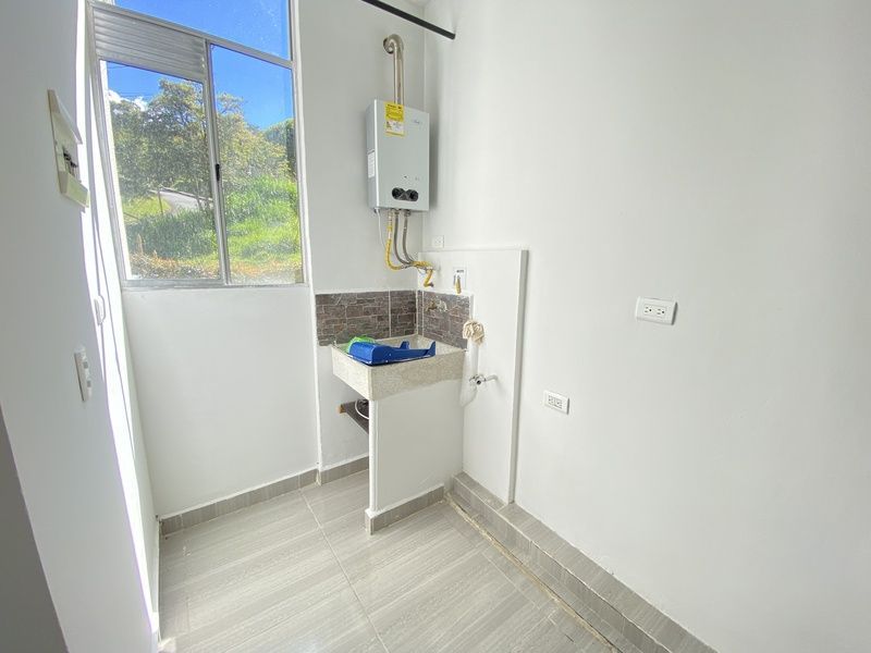 APARTAMENTO EN ARRIENDO UBICADO EN RIONEGRO SECTOR UCO - 11