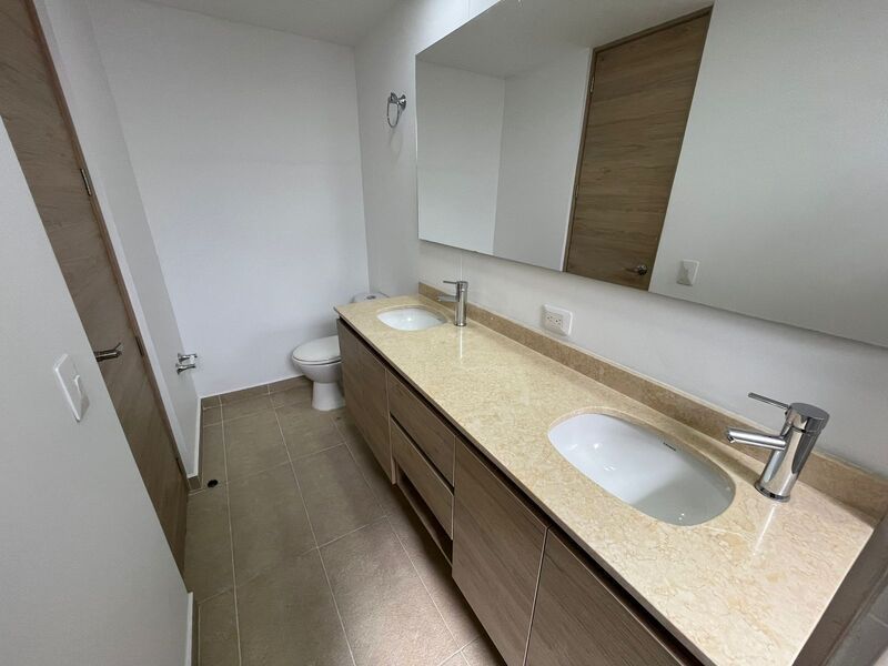 APARTAMENTO EN ARRIENDO UBICADO EN RIONEGRO SECTOR CLINICA SOMER - 13