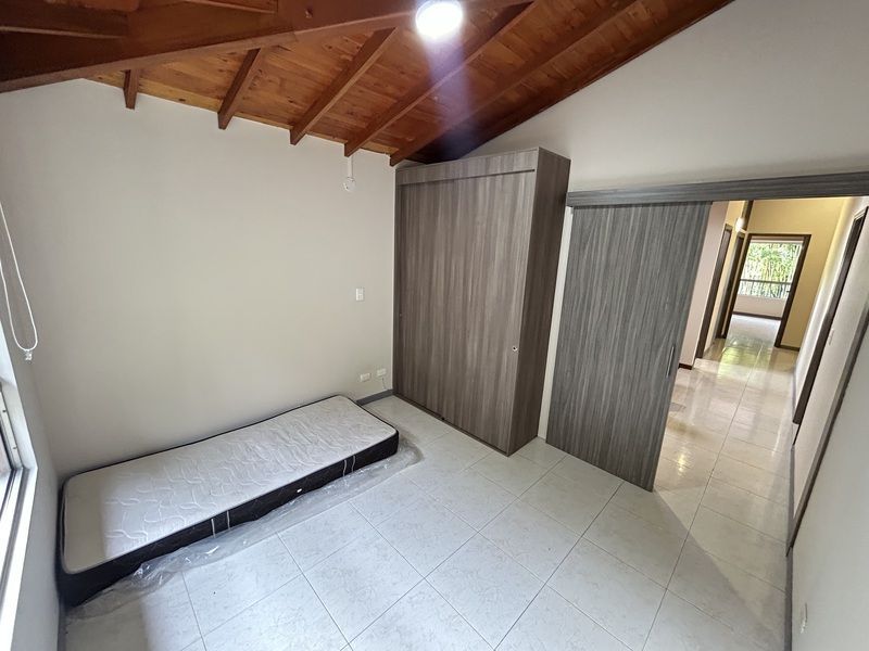 CASA EN ARRIENDO UBICADA EN ENVIGADO SECTOR TRES ESQUINAS - 10