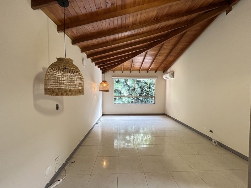 CASA EN ARRIENDO UBICADA EN ENVIGADO SECTOR TRES ESQUINAS - 12