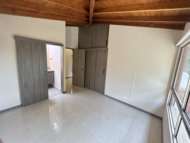 CASA EN ARRIENDO UBICADA EN ENVIGADO SECTOR TRES ESQUINAS - 13