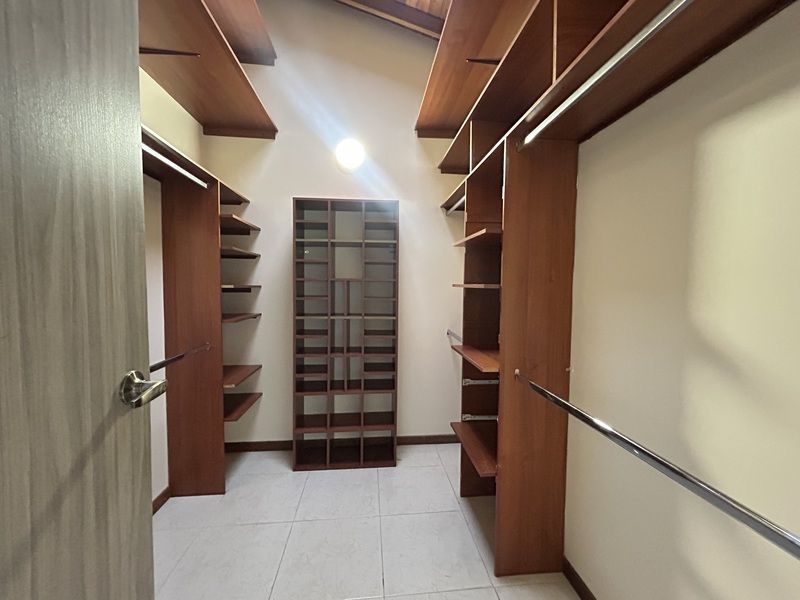 CASA EN ARRIENDO UBICADA EN ENVIGADO SECTOR TRES ESQUINAS - 17