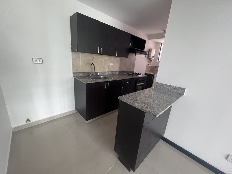 APARTAMENTO EN ARRIENDO UBICADO EN EL POBLADO SECTOR LINARES - 2