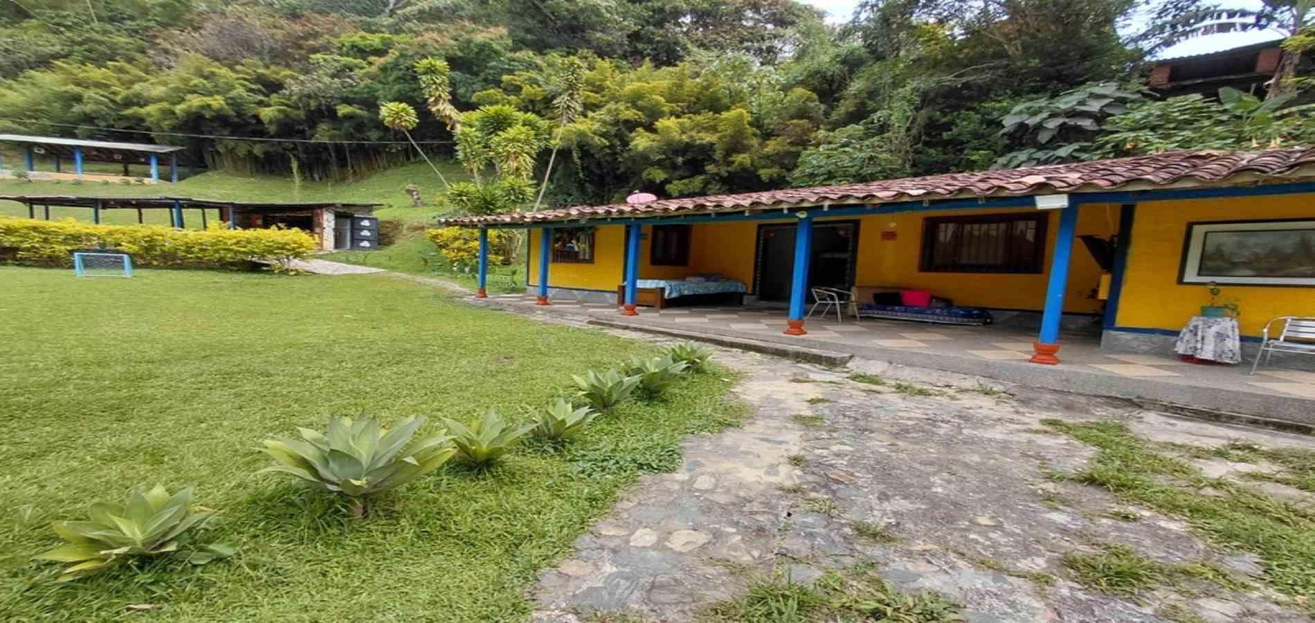FINCA EN ARRIENDO UBICADA EN BARBOSA SECTOR VEREDA VALLECITOS - 20