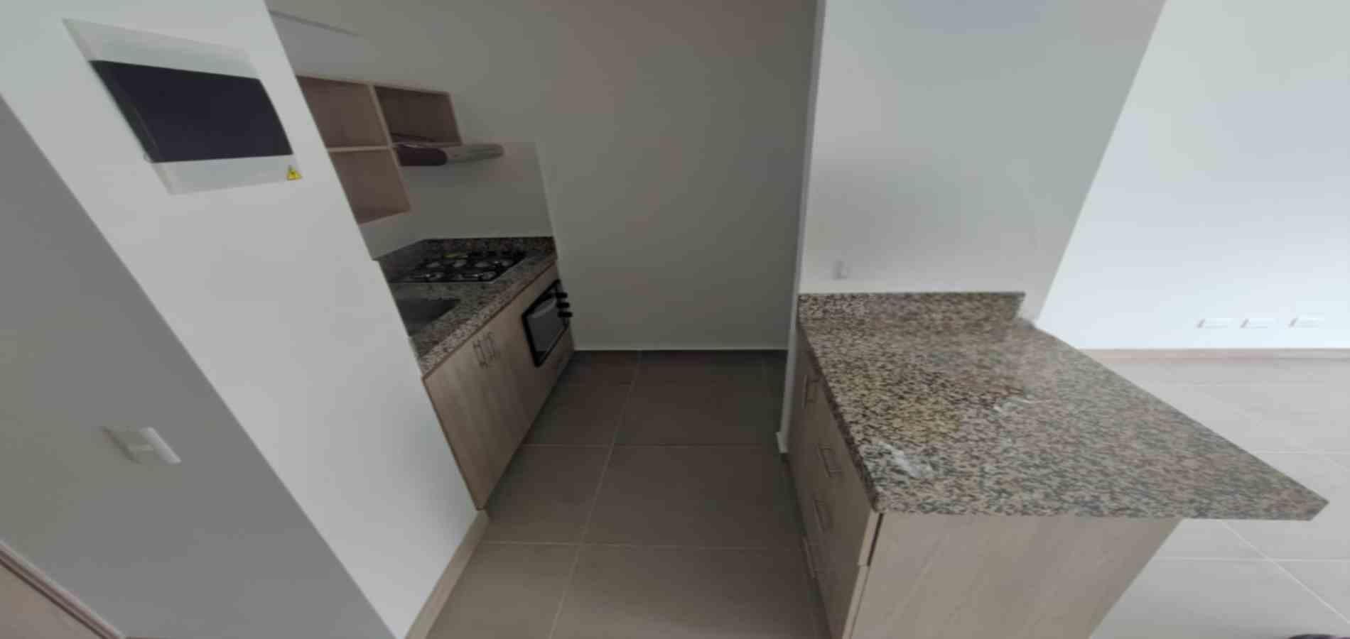 APARTAMENTO EN ARRIENDO UBICADO EN MEDELLIN SECTOR CALAZAN PARTE ALTA - 3