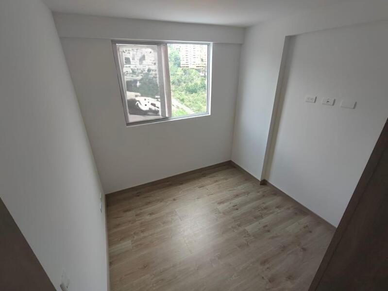 APARTAMENTO EN ARRIENDO UBICADO EN MEDELLIN SECTOR CALAZAN PARTE ALTA - 5