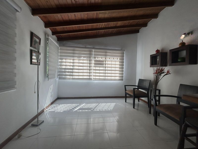 APARTAESTUDIO EN ARRIENDO UBICADO EN MEDELLIN SECTOR LAURELES - 2