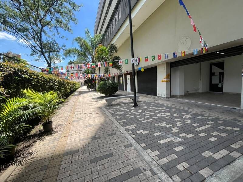 LOCAL EN ARRIENDO UBICADO EN SABANETA SECTOR ALCAZARES