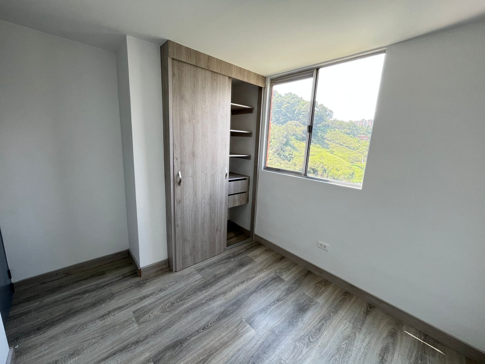 APARTAMENTO EN ARRIENDO UBICADO EN SABANETA SECTOR ALTO DE LAS FLORES - 5