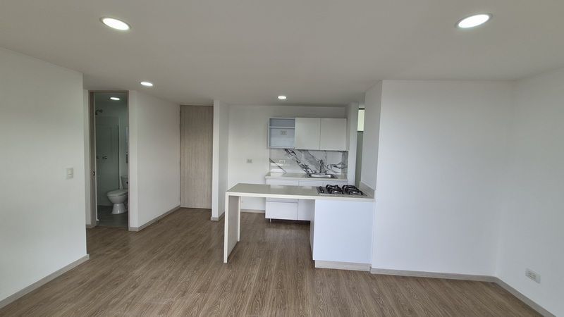 APARTAMENTO EN ARRIENDO UBICADO EN SABANETA SECTOR LAS LOMITAS - 2