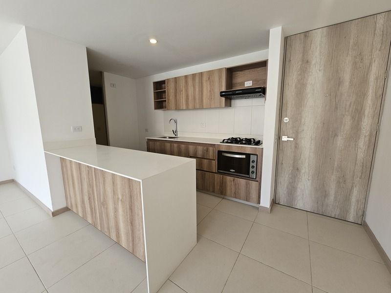 APARTAMENTO EN ARRIENDO UBICADO EN EL POBLADO SECTOR CIUDAD DEL RIO - 5