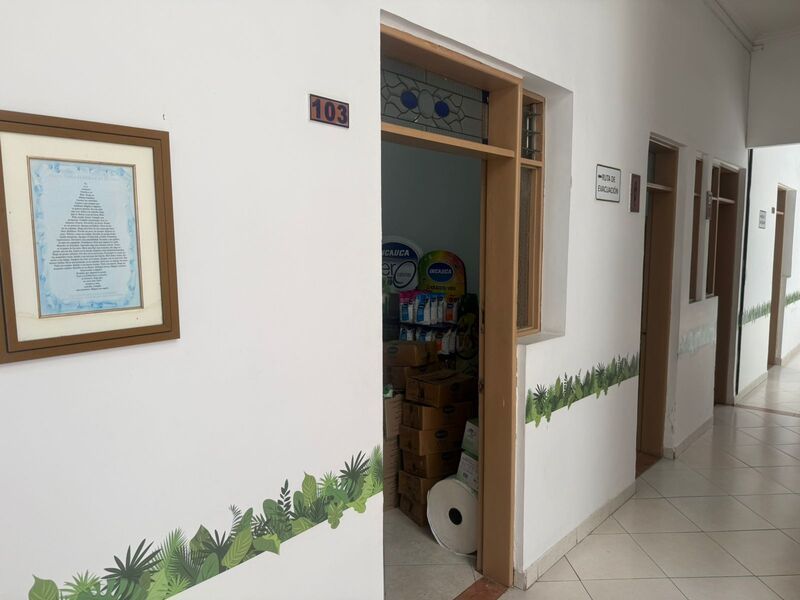 CASA LOCAL EN ARRIENDO UBICADA EN MEDELLIN SECTOR LAURELES - 2