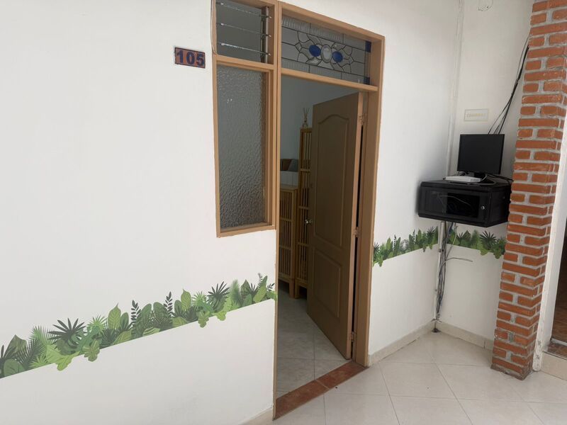 CASA LOCAL EN ARRIENDO UBICADA EN MEDELLIN SECTOR LAURELES - 4
