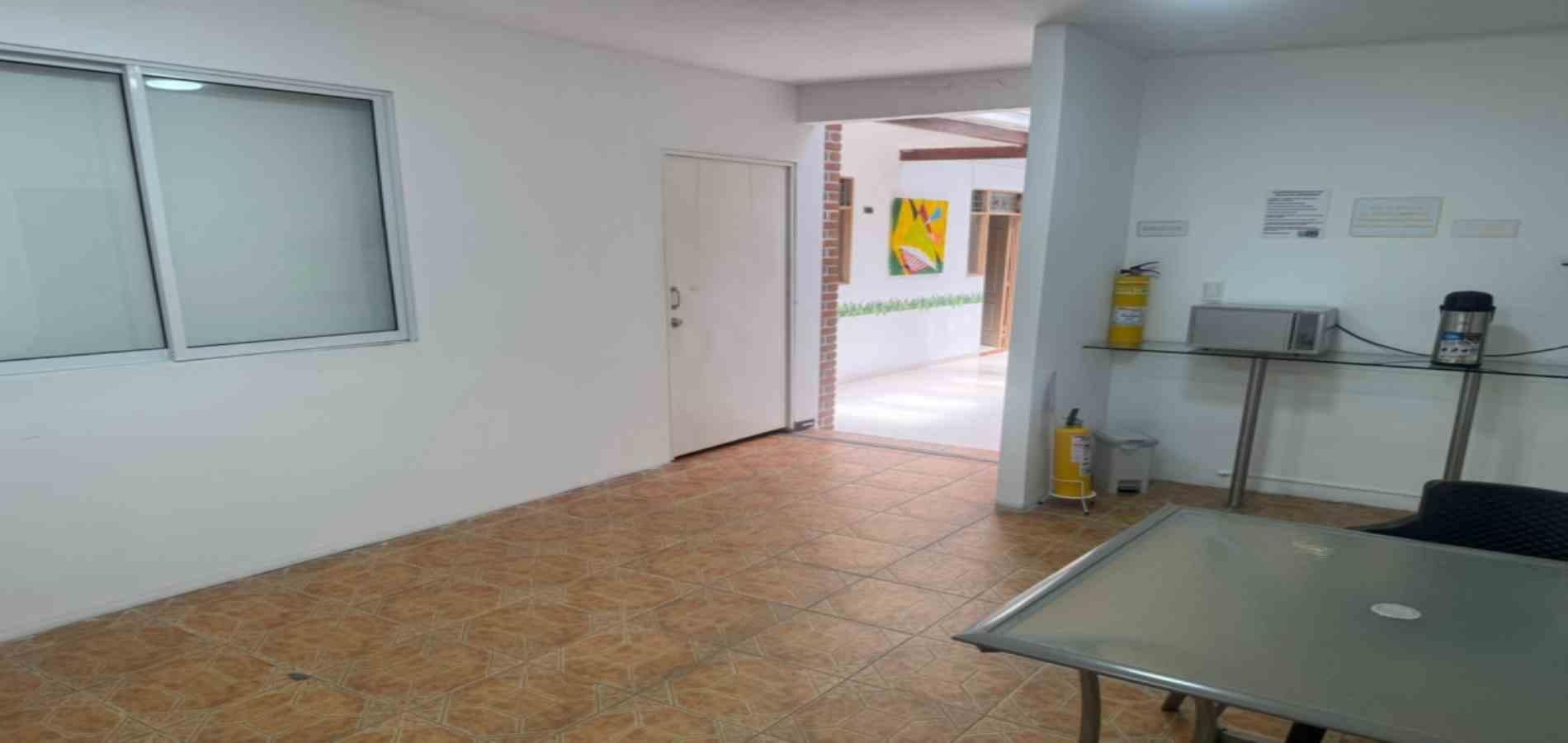CASA LOCAL EN ARRIENDO UBICADA EN MEDELLIN SECTOR LAURELES - 10