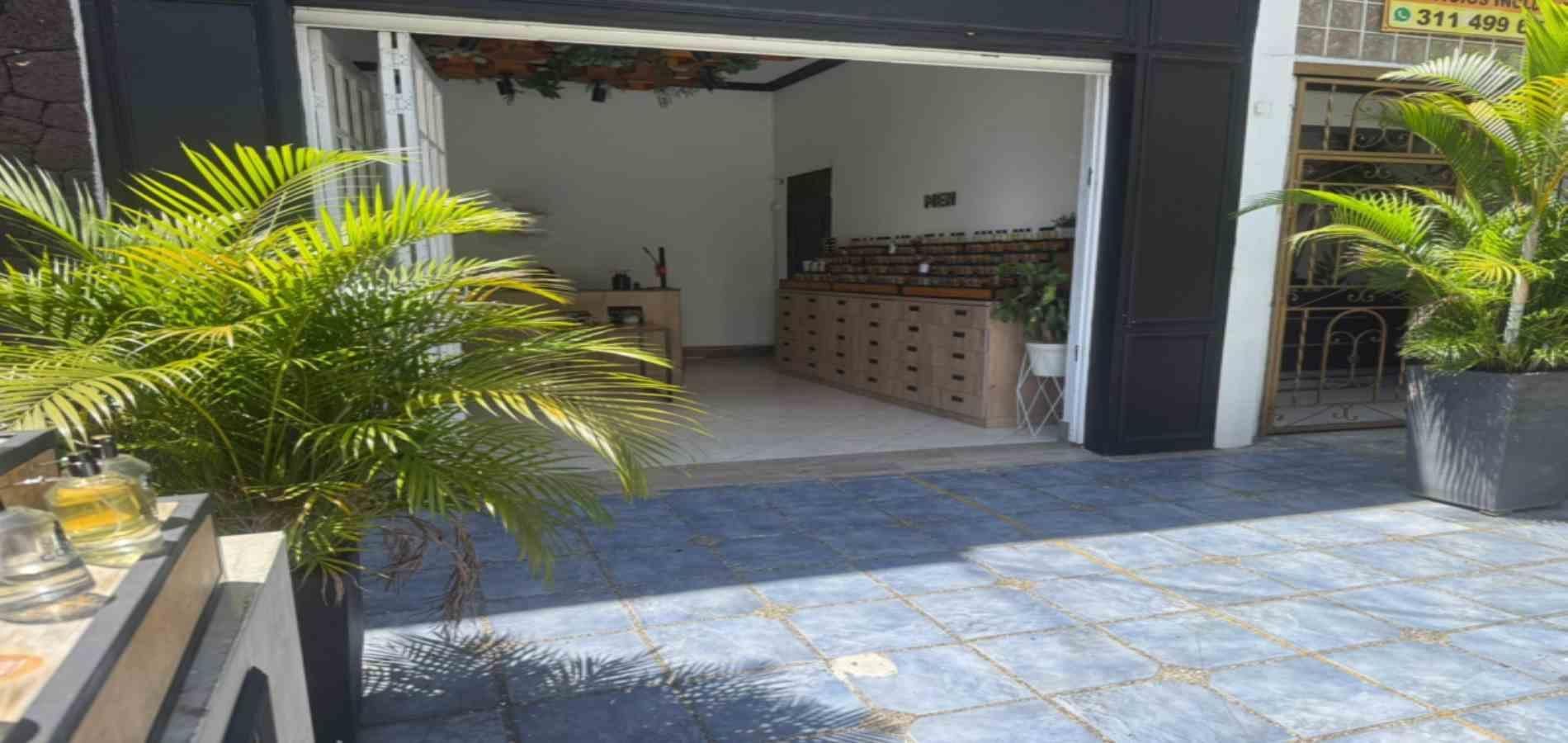 CASA LOCAL EN ARRIENDO UBICADA EN MEDELLIN SECTOR LAURELES - 19