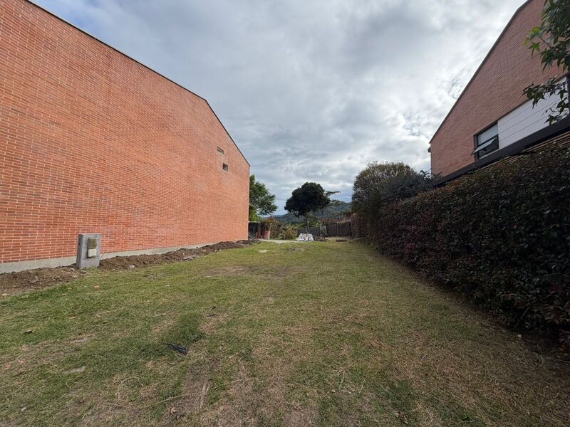 LOTE EN VENTA UBICADO EN EL RETIRO SECTOR LA FE - 3