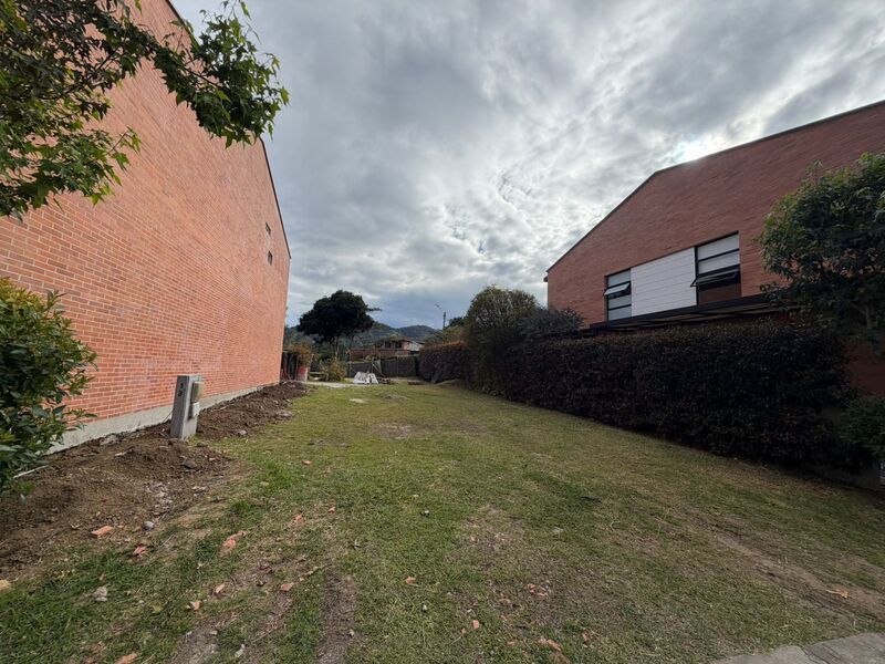 LOTE EN VENTA UBICADO EN EL RETIRO SECTOR LA FE - 4