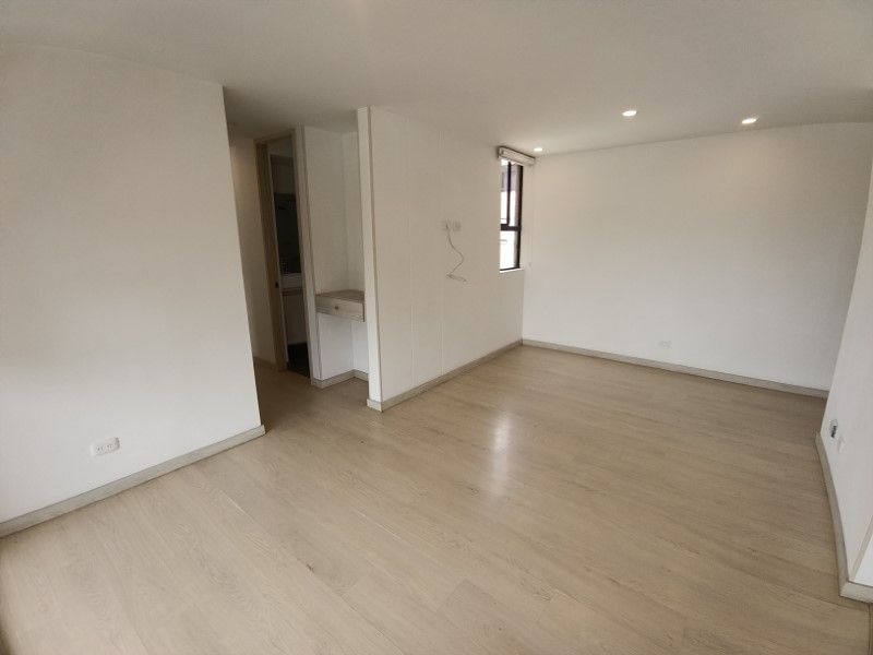 APARTAMENTO EN ARRIENDO UBICADO EN EL RETIRO SECTOR PURO CUERO - 2