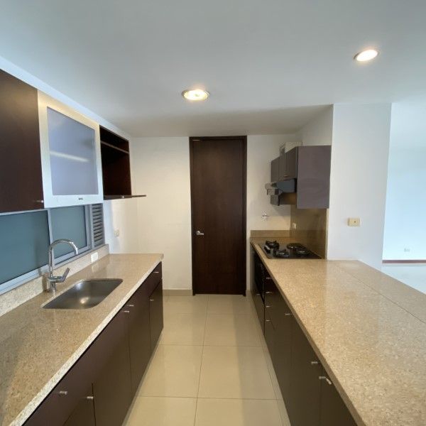 APARTAMENTO EN ARRIENDO UBICADO EN EL POBLADO SECTOR MILLA DE ORO - 2