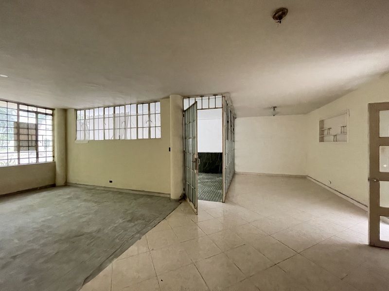 CASA LOCAL EN ARRIENDO UBICADO EN MEDELLIN SECTOR LAURELES - 2