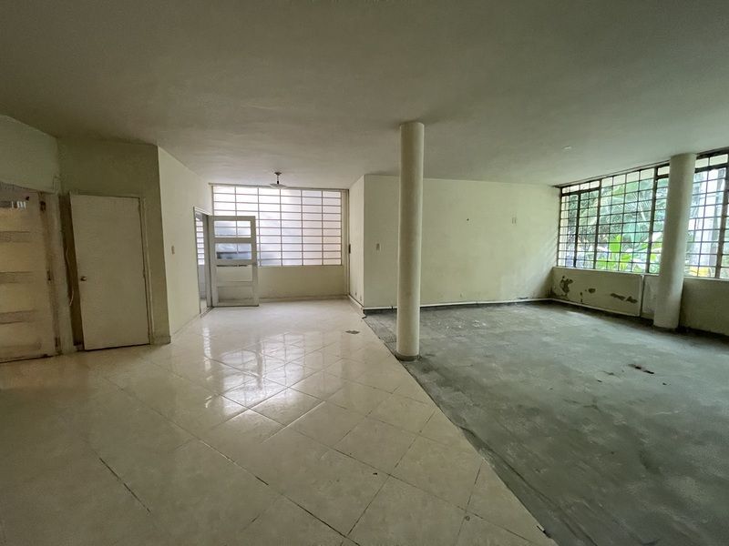 CASA LOCAL EN ARRIENDO UBICADO EN MEDELLIN SECTOR LAURELES - 3
