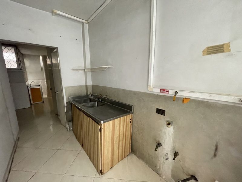CASA LOCAL EN ARRIENDO UBICADO EN MEDELLIN SECTOR LAURELES - 4