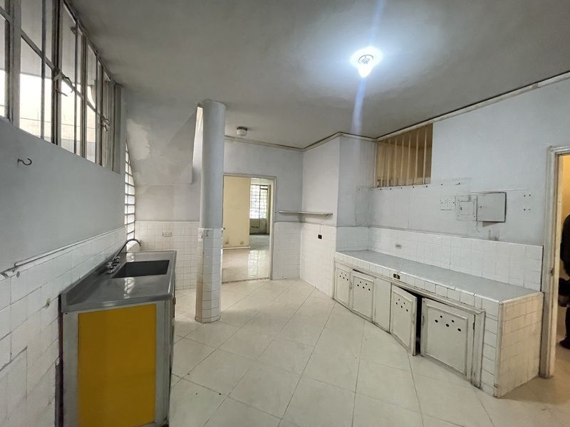 CASA LOCAL EN ARRIENDO UBICADO EN MEDELLIN SECTOR LAURELES - 5
