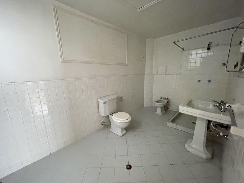 CASA LOCAL EN ARRIENDO UBICADO EN MEDELLIN SECTOR LAURELES - 12