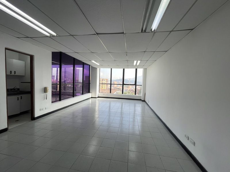 OFICINA EN ARRIENDO UBICADA EN MEDELLIN SECTOR LAURELES - 2