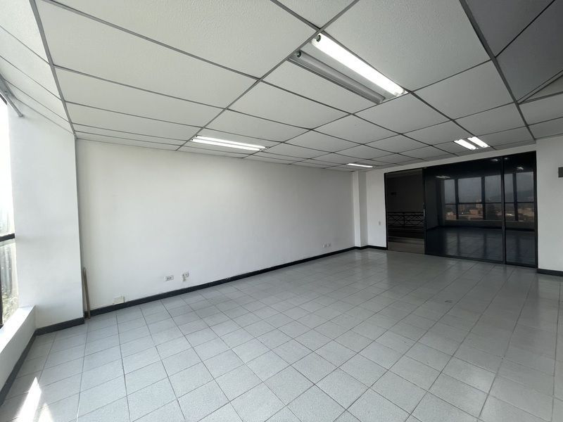 OFICINA EN ARRIENDO UBICADA EN MEDELLIN SECTOR LAURELES - 4