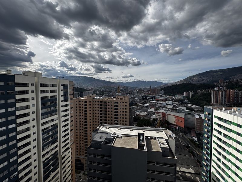 APARTAMENTO EN ARRIENDO UBICADO EN EL POBLADO SECTOR CIUDAD DEL RIO - 23