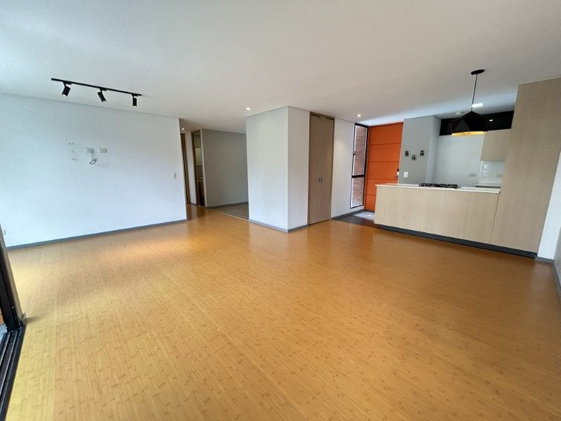 APARTAMENTO EN ARRIENDO UBICADO EN ENVIGADO SECTOR LOMA DE LAS BRUJAS - 3