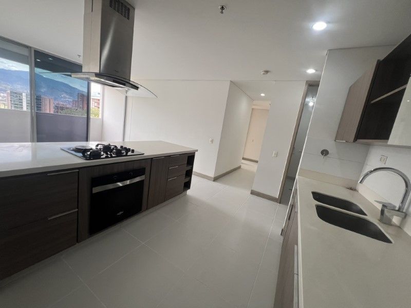 APARTAMENTO EN ARRIENDO UBICADO EN EL POBLADO SECTOR CASTROPOL - 4