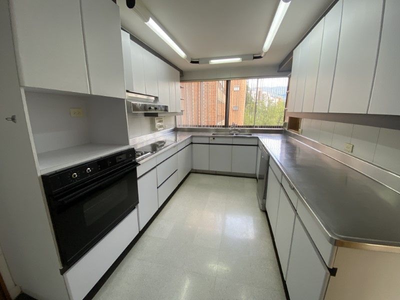 APARTAMENTO EN ARRIENDO UBICADO EN EL POBLADO SECTOR LOS BALSOS - 3