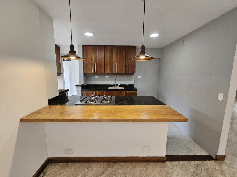 APARTAMENTO EN ARRIENDO UBICADO EN EL POBLADO SECTOR LOS PARRA - 3