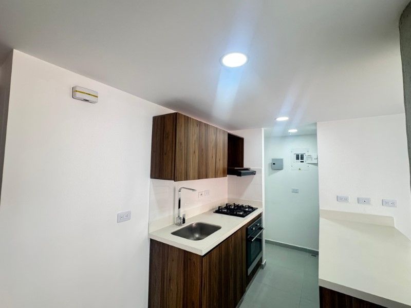 APARTAMENTO EN ARRIENDO UBICADO EN EL POBLADO SECTOR LOMA DEL INDIO - 2