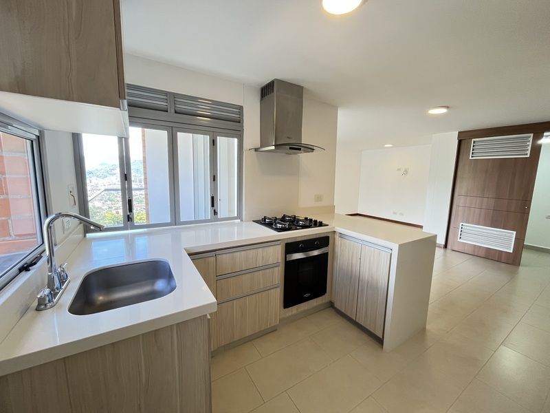 APARTAMENTO EN ARRIENDO UBICADO EN ENVIGADO SECTOR LAS BRUJAS - 5