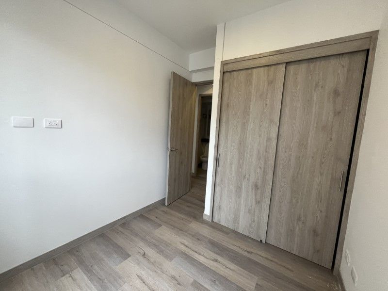 APARTAMENTO EN ARRIENDO UBICADO EN EL POBLADO SECTOR CUIDAD DEL RIO - 4