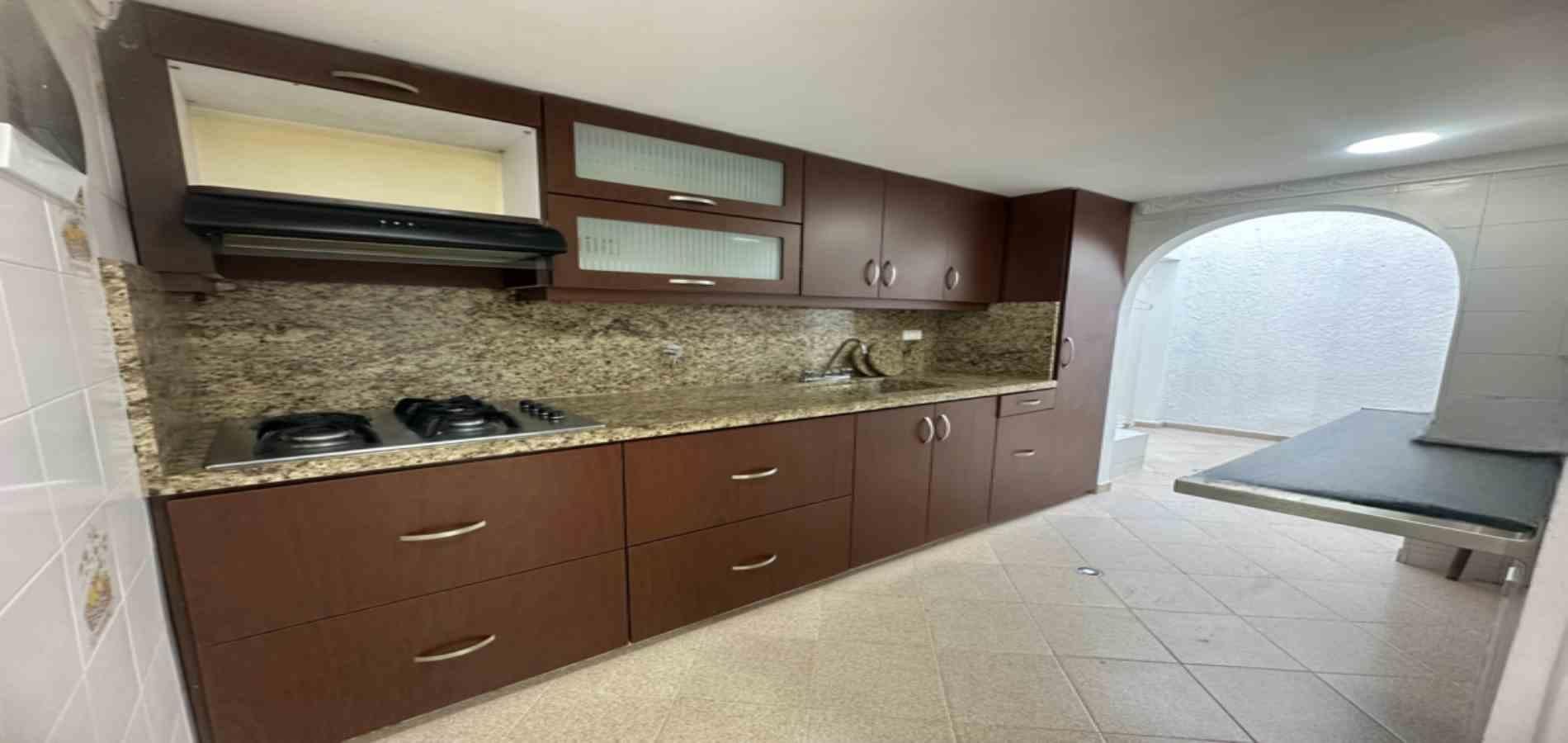CASA EN ARRIENDO UBICADA EN ENVIGADO SECTOR EL DORADO - 3