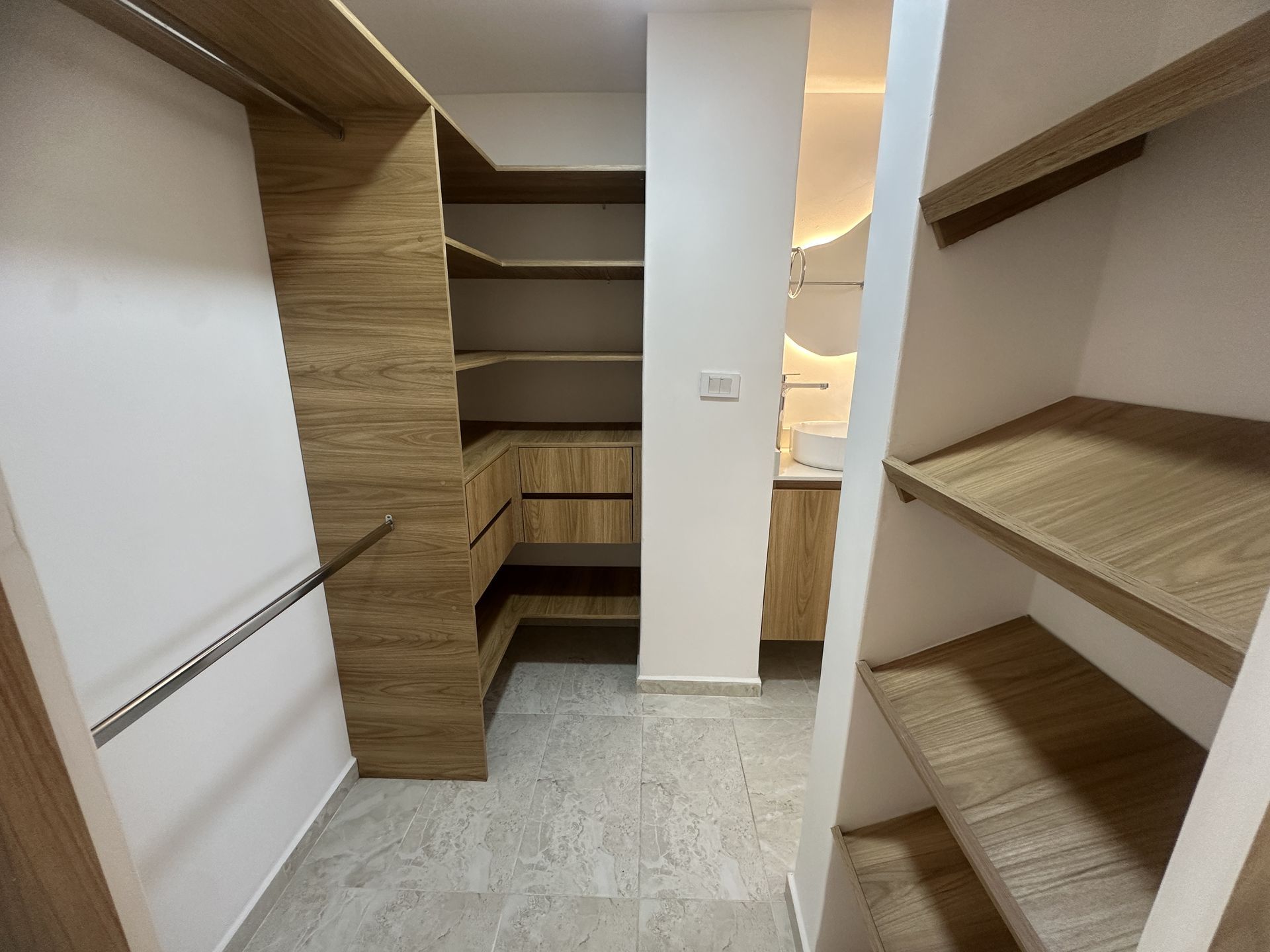 APARTAMENTO EN ARRIENDO UBICADO EN EL POBLADO SECTOR TRANSVERSAL INFERIOR - 13