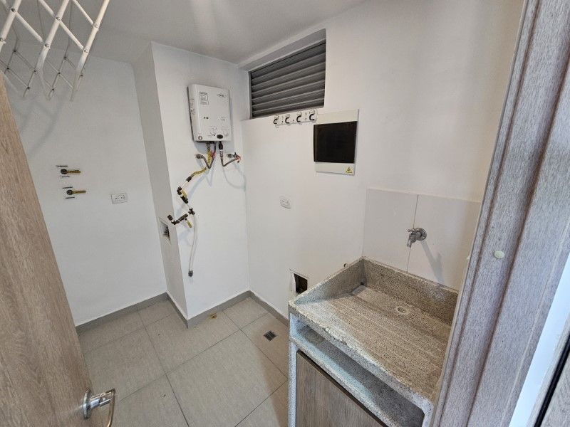 APARTAMENTO EN ARRIENDO UBICADO EN EL POBLADO SECTOR SAN JULIAN - 10