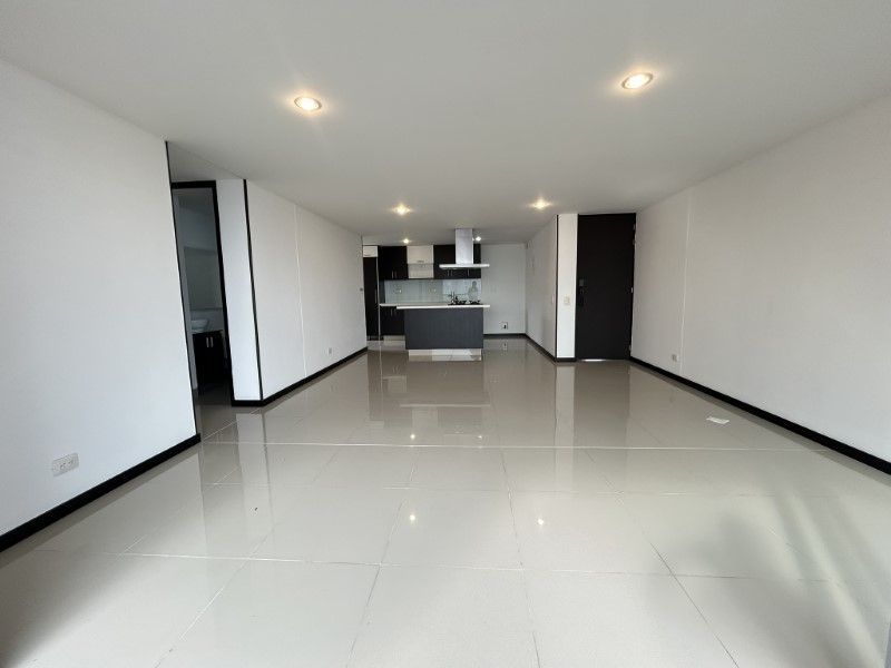 APARTAMENTO EN ARRIENDO UBICADO EN ENVIGADO SECTOR LOMA DE LAS BRUJAS - 2