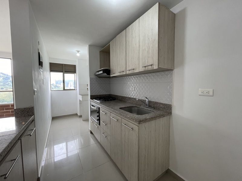 APARTAMENTO EN VENTA UBICADO EN SABANETA SECTOR LAS LOMITAS - 4
