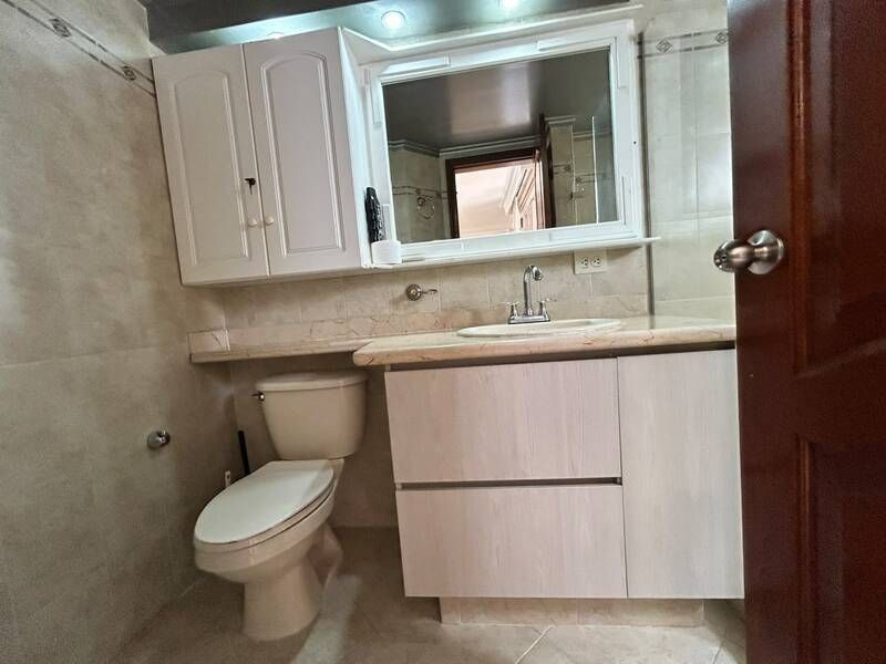 APARTAMENTO EN ARRIENDO UBICADO EN MEDELLIN SECTOR LAURELES - 13