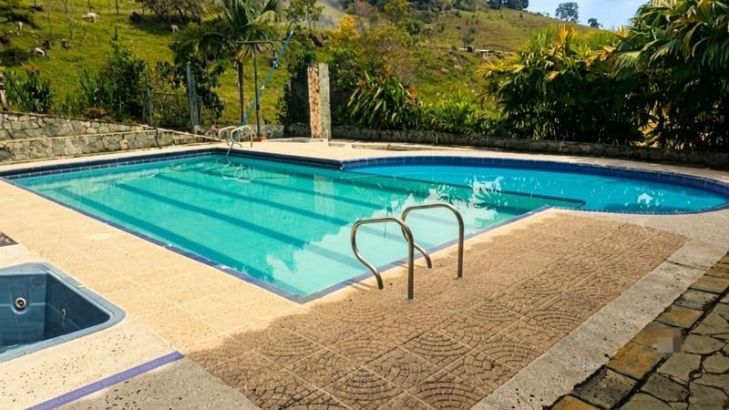 FINCA EN VENTA UBICADA EN COPACABANA SECTOR ALTOS DE VILLA ROCA - 11
