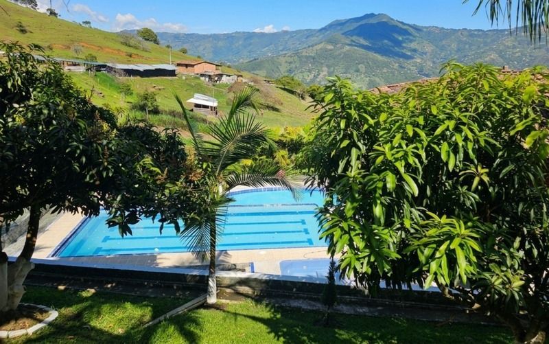 FINCA EN VENTA UBICADA EN COPACABANA SECTOR ALTOS DE VILLA ROCA - 13