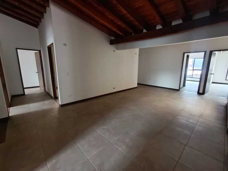 OFICINA EN ARRIENDO UBICADA EN LA CEJA SECTOR SAN CAYETANO - 2