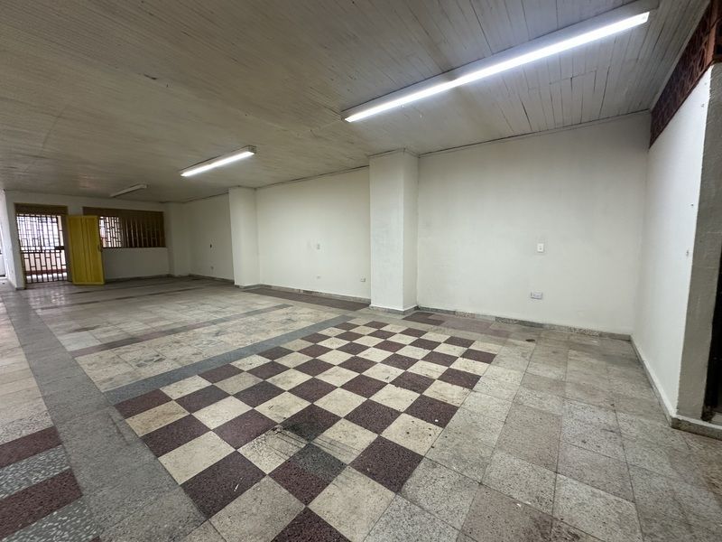 LOCAL EN ARRIENDO UBICADO EN BELLO SECTOR PLAZA DE BELLO - 4